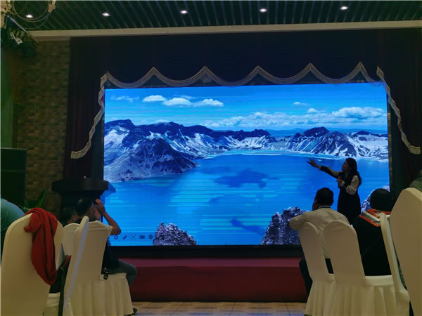 绵阳中(zhōng)旅假(jiǎ)日旅行社2024年定制(zhì)旅游分享会04.jpg 华体平台-华体(中国)