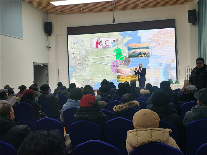 绵阳华体平台和中旅假日旅行社、四(sì)川省中国青年(nián)旅行(háng)绵(mián)阳分社年(nián)会盛典暨2025年春(chūn)游线(xiàn)路发布会